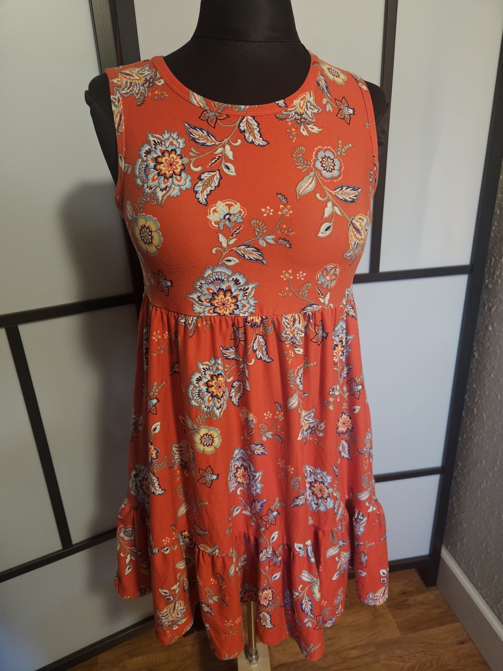Floral Sleeveless Tiered Dress in Coral